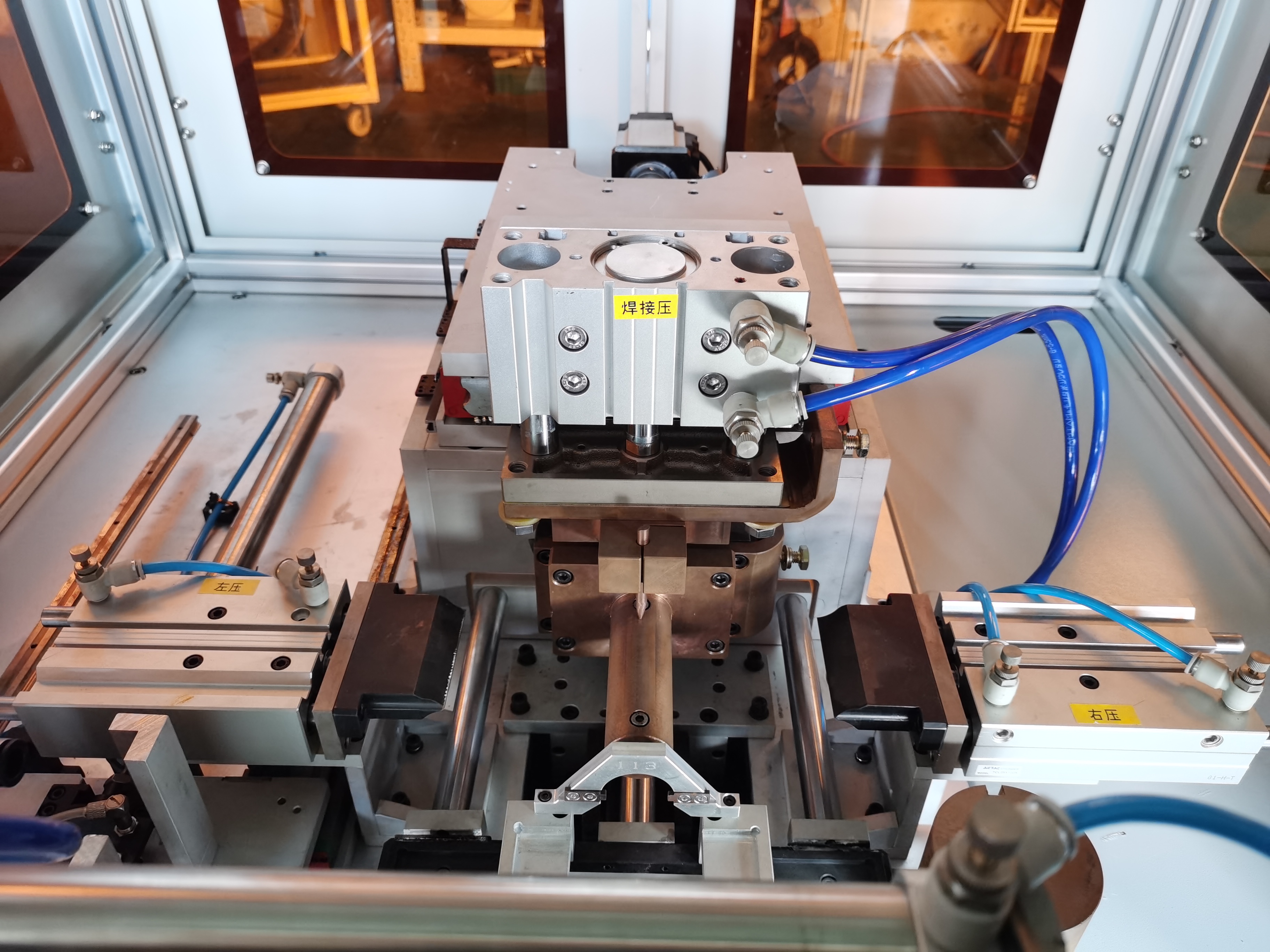 吸塵器濾網(wǎng)自動(dòng)點(diǎn)焊機(jī)定制項(xiàng)目介紹 吸塵器濾網(wǎng)自動(dòng)點(diǎn)焊機(jī)定制項(xiàng)目介紹